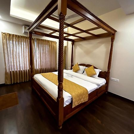 Heritage Residency - Royal Camping Club, Panhala Room photo